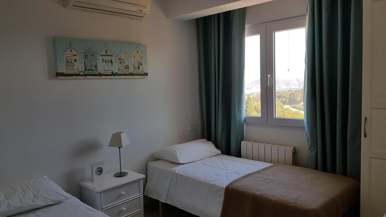 Rosalalinda - Cosy Semi-Detached Home With Sea Views And Large Terrace Морайра Екстериор снимка