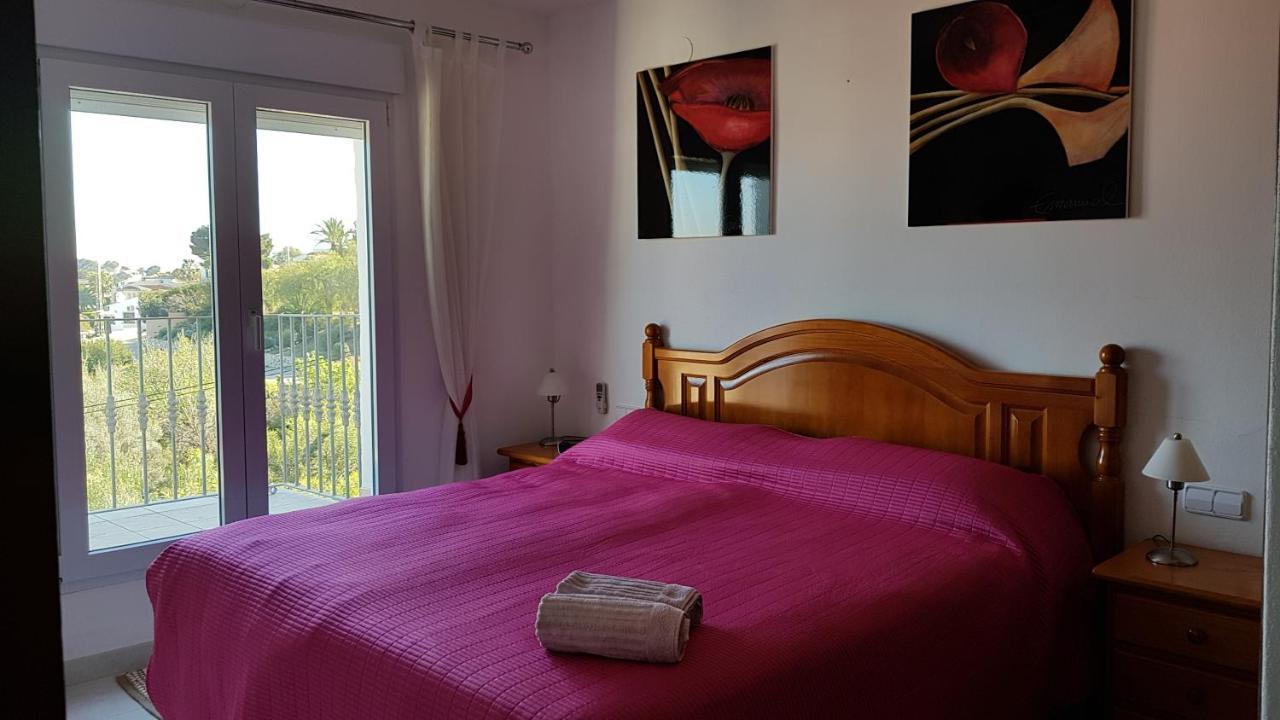 Rosalalinda - Cosy Semi-Detached Home With Sea Views And Large Terrace Морайра Екстериор снимка