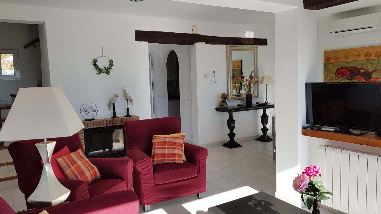 Rosalalinda - Cosy Semi-Detached Home With Sea Views And Large Terrace Морайра Екстериор снимка