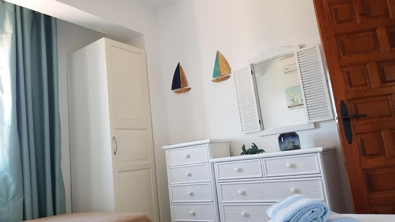 Rosalalinda - Cosy Semi-Detached Home With Sea Views And Large Terrace Морайра Екстериор снимка